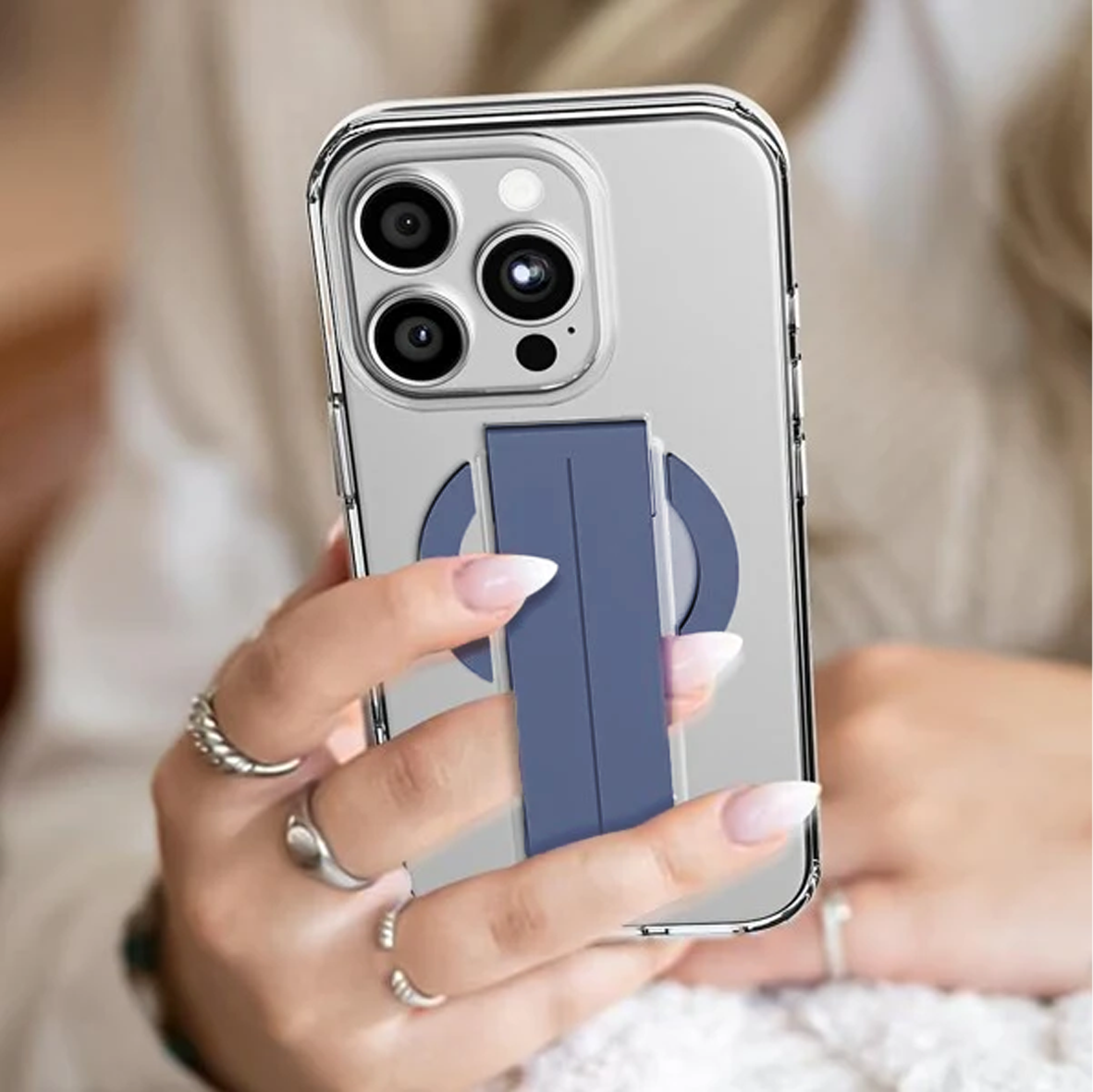 كڤر حماية سيليكون مع مسكة من أسلي جلوبال مع توافق MagSafe لهاتف iPhone 16 Pro Max | أزرق غامق كڤر حماية سيليكون مع مسكة من أسلي جلوبال مع توافق MagSafe لهاتف iPhone 16 Pro Max | أزرق غامق